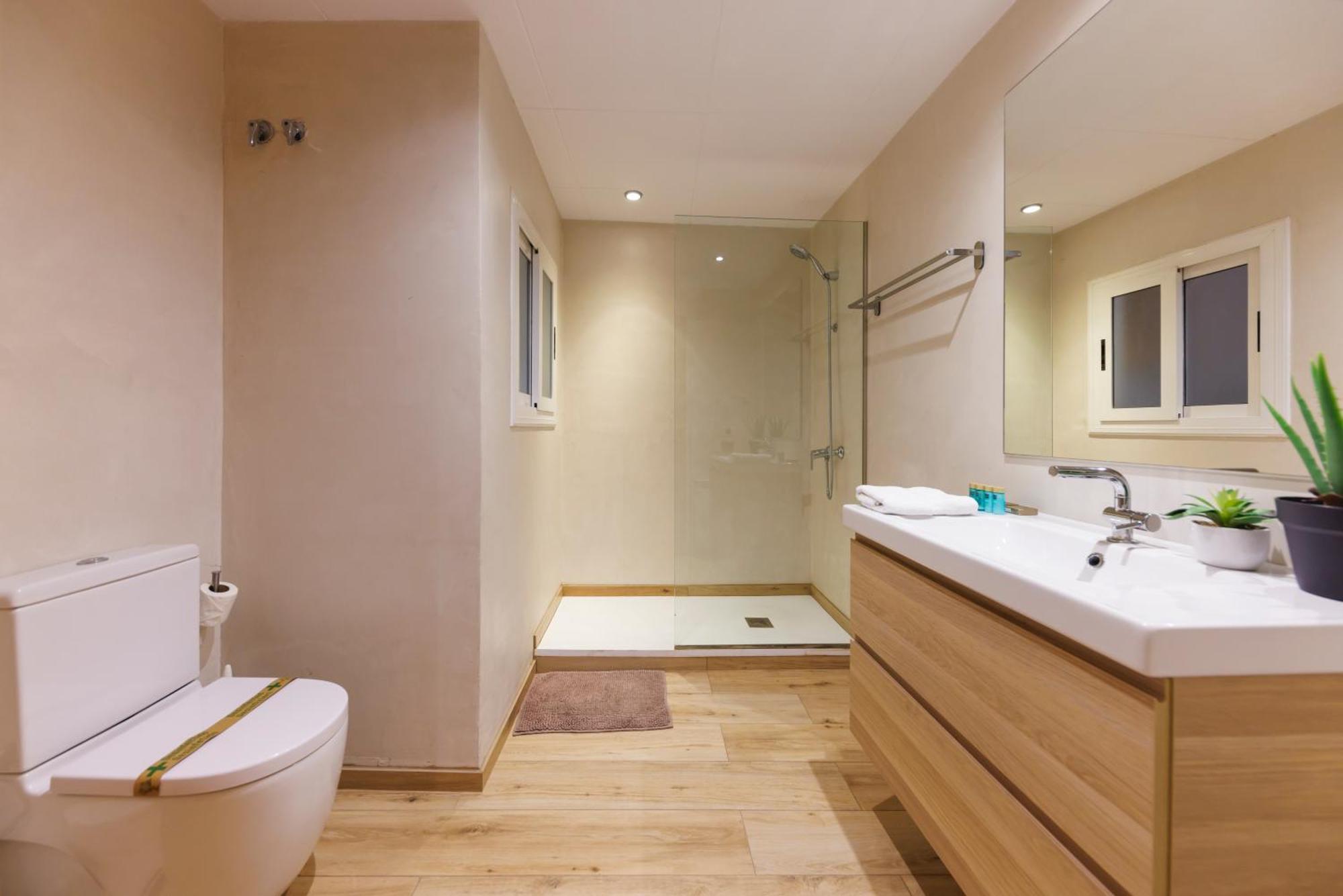 Bravissimo Apartaments Mora 4 지로나 외부 사진